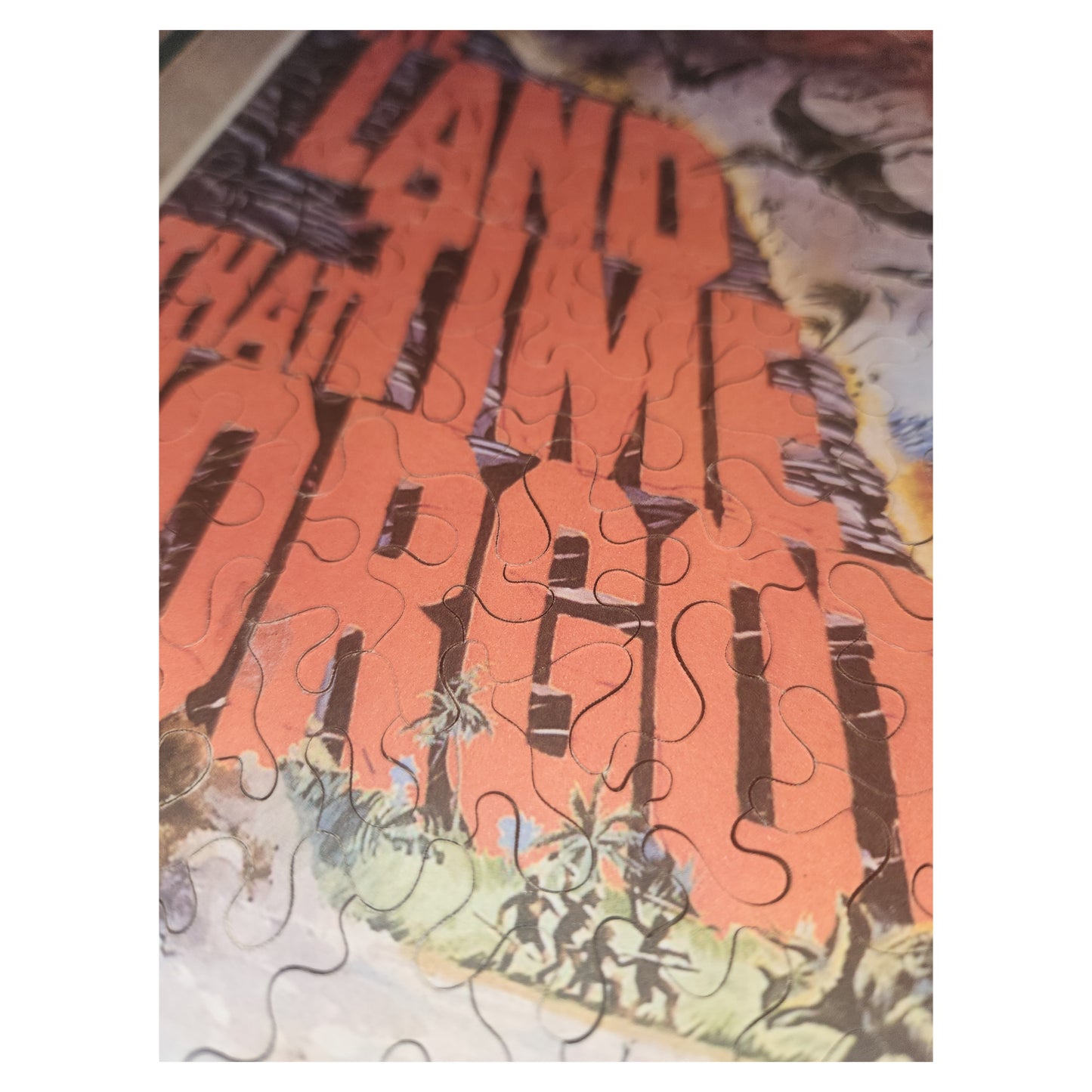 1015-392 The Land That Time Forgot