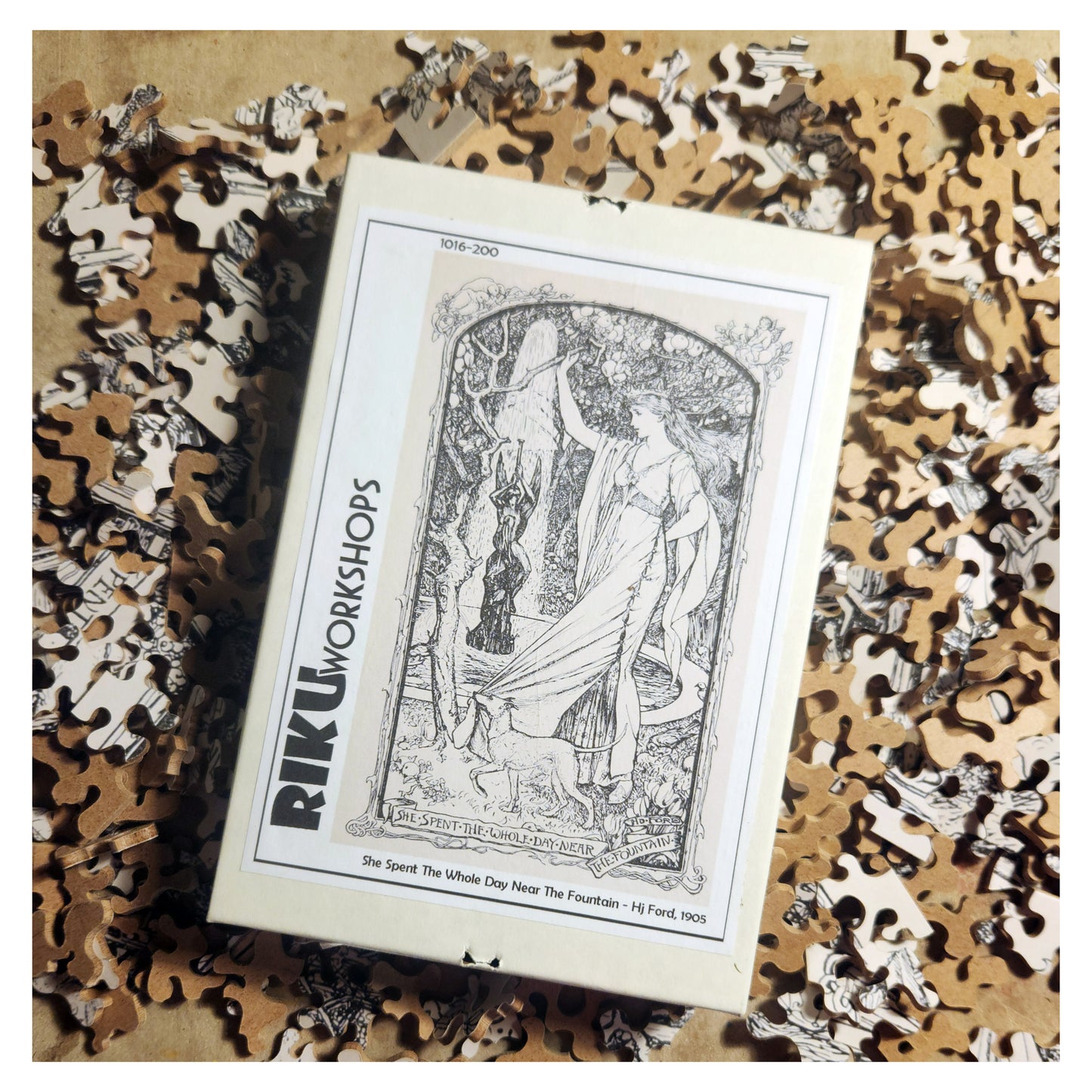 1016-200 The Queen of The Flowery Isle - Henry Justice Ford, 1905