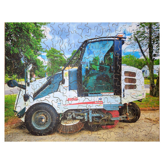 1013-07 2007 Elgin Pelican Street Sweeper