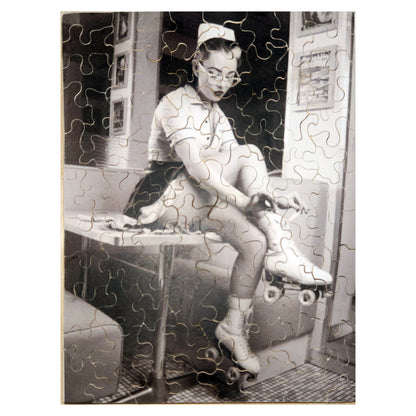 68-193 Vintage Roller Skate Girl