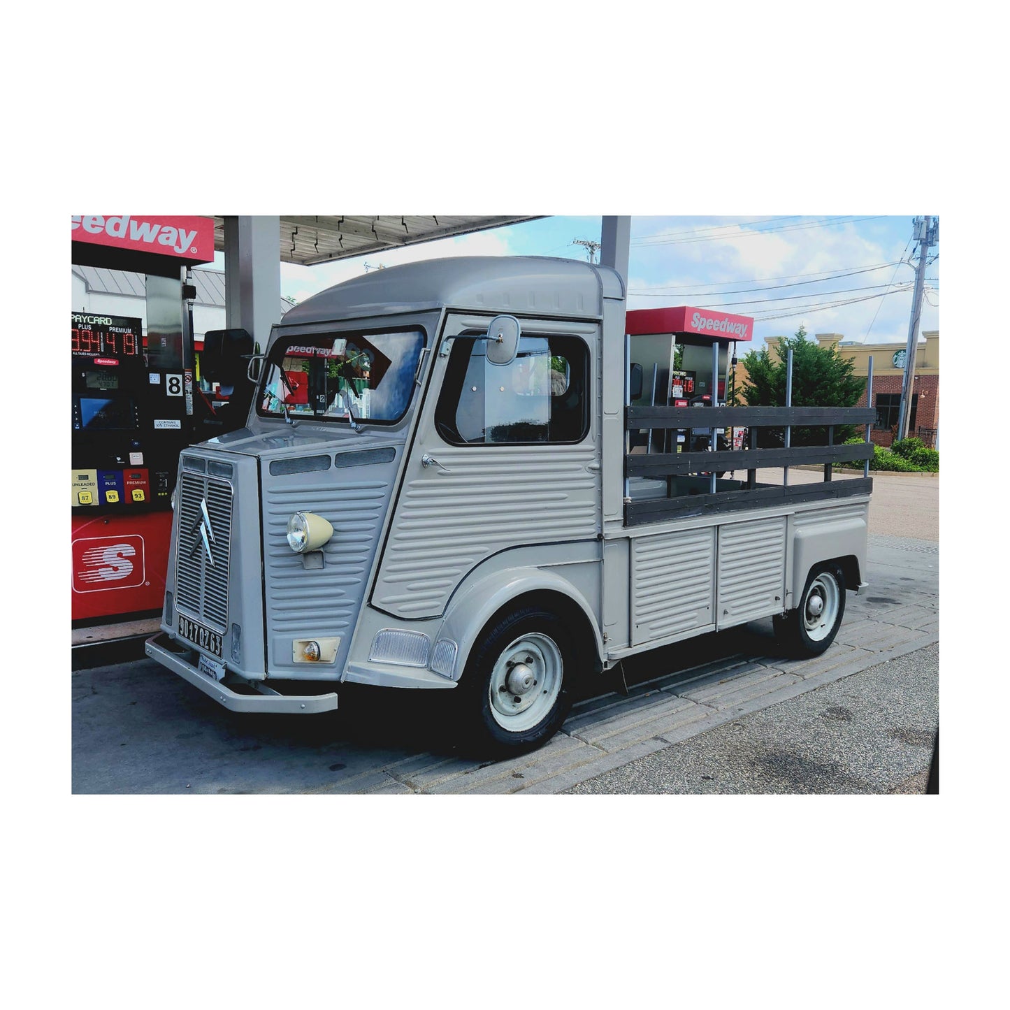 1015-67 Citroen HY Pickup